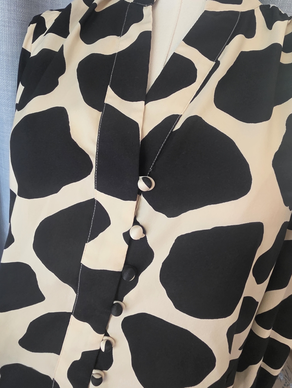 Ann Taylor Blouse - Picture 2 of 5